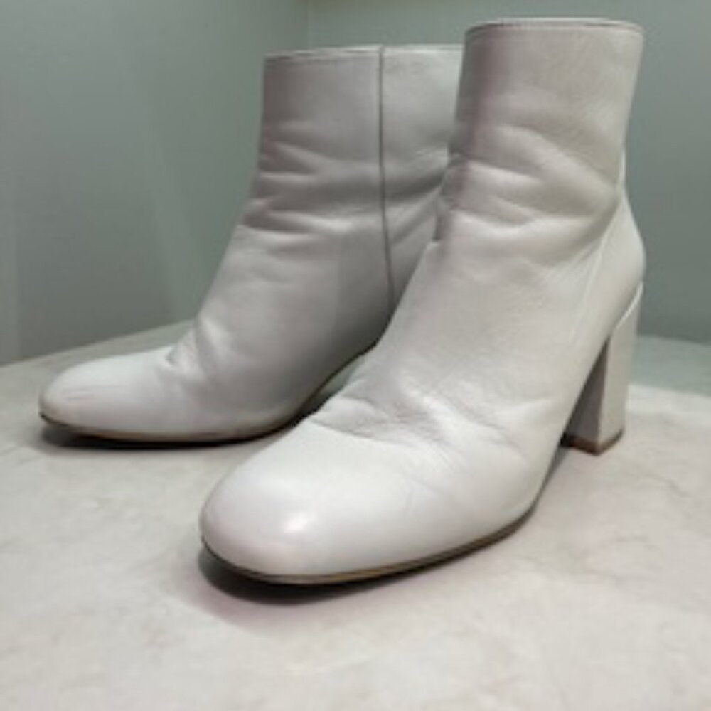 Stuart Weitzman Booties - Picture 6 of 8